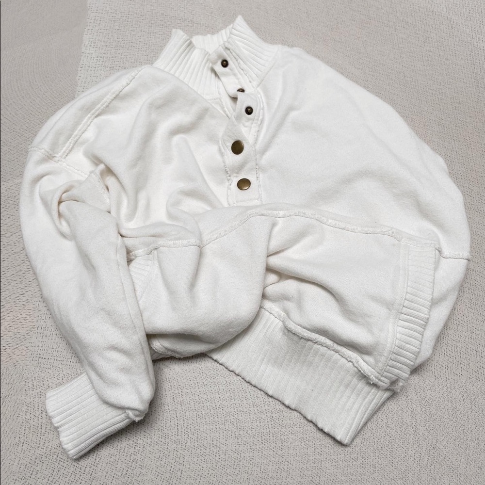 Aerie quarter button up brand new🤍🤎
